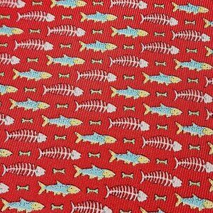 PETER BLAIR FISH BONE FISHING DESIGNER NECKTIE TIE RED 100% SILK MADE IN USA‎